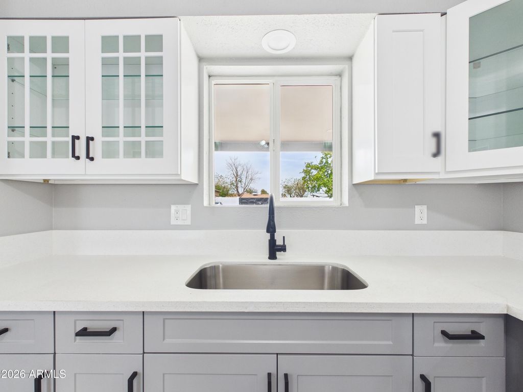 Image 43 of property listing at 6038 W Marconi Avenue, Glendale, AZ 85306