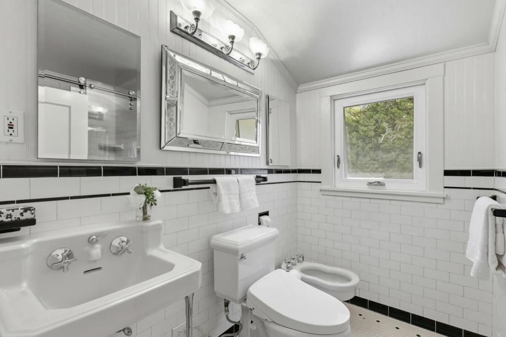 Image 30 of property listing at 509 Vista Del Mar Drive, Aptos, CA 95003