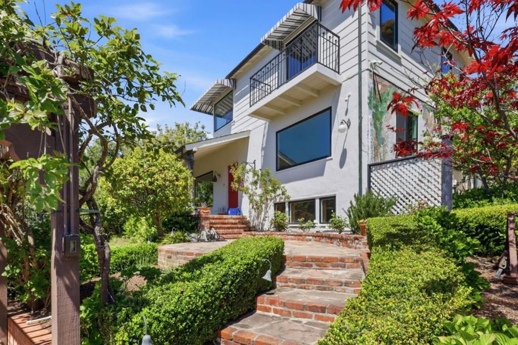 Image 9 of property listing at 509 Vista Del Mar Drive, Aptos, CA 95003