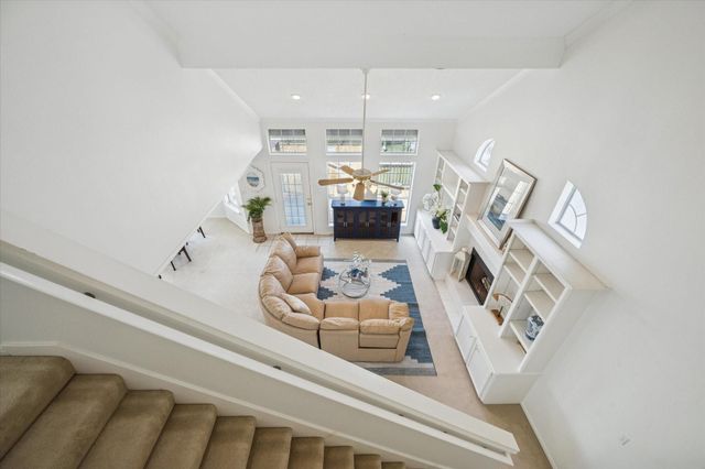 151 Tamana Drive, Tiki Island, TX 77554