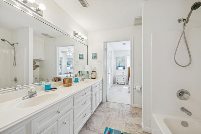 151 Tamana Drive, Tiki Island, TX 77554