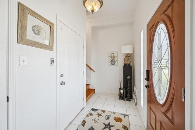 151 Tamana Drive, Tiki Island, TX 77554