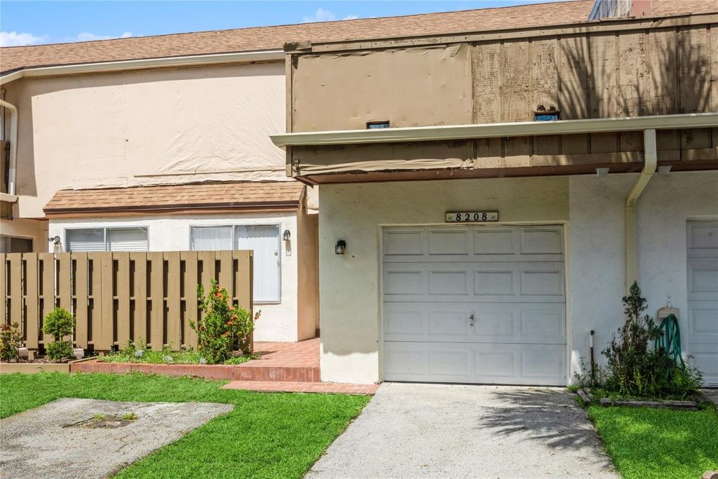 8208 NW 8th Place 4, Fort Lauderdale, FL 33324