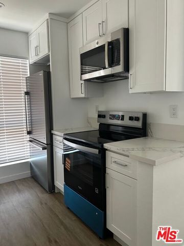 222 N Avenue 66, Los Angeles, CA 90042