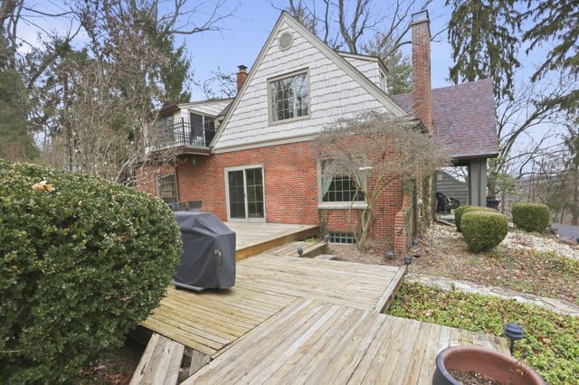 17 Red Bud Lane, Lancaster, OH 43130