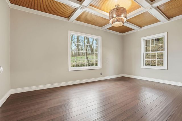 17 Red Bud Lane, Lancaster, OH 43130