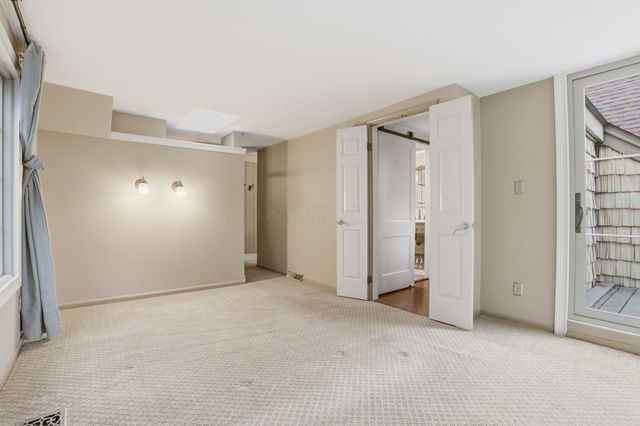 17 Red Bud Lane, Lancaster, OH 43130