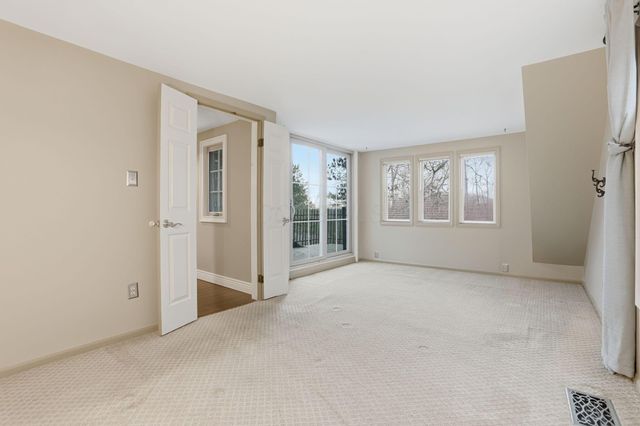 17 Red Bud Lane, Lancaster, OH 43130