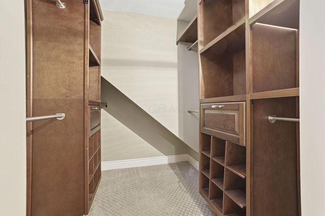 17 Red Bud Lane, Lancaster, OH 43130