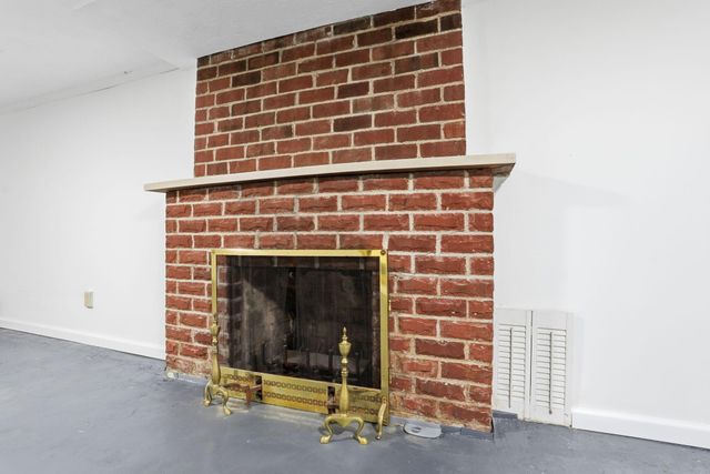 17 Red Bud Lane, Lancaster, OH 43130