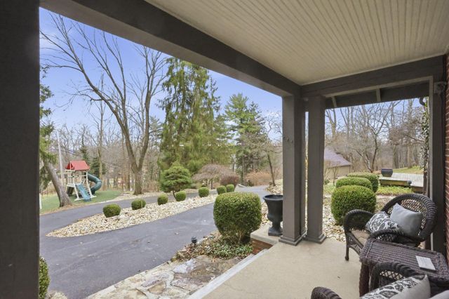 17 Red Bud Lane, Lancaster, OH 43130