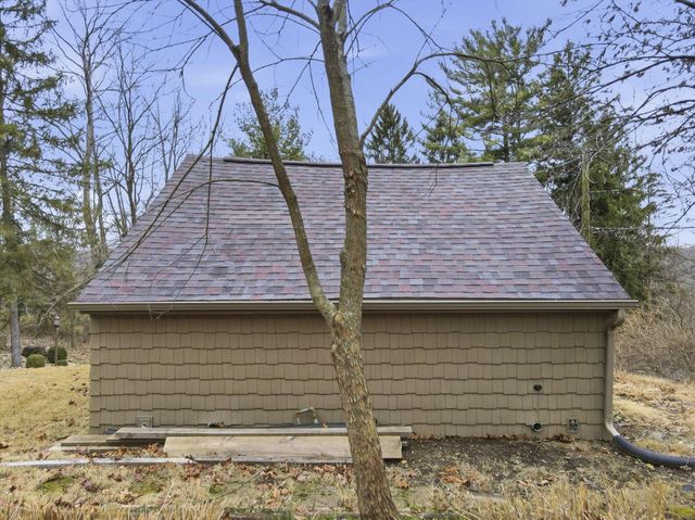 17 Red Bud Lane, Lancaster, OH 43130