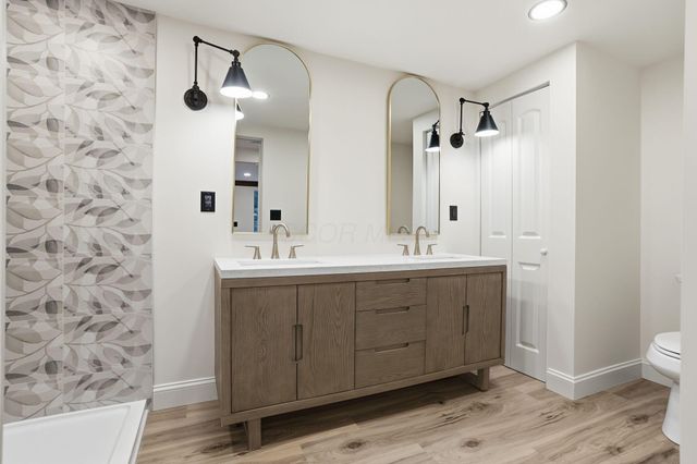 17 Red Bud Lane, Lancaster, OH 43130