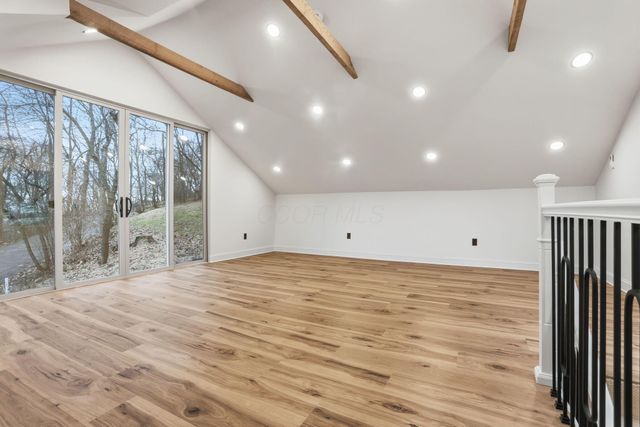 17 Red Bud Lane, Lancaster, OH 43130