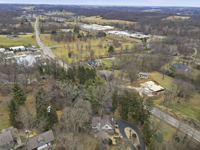 17 Red Bud Lane, Lancaster, OH 43130