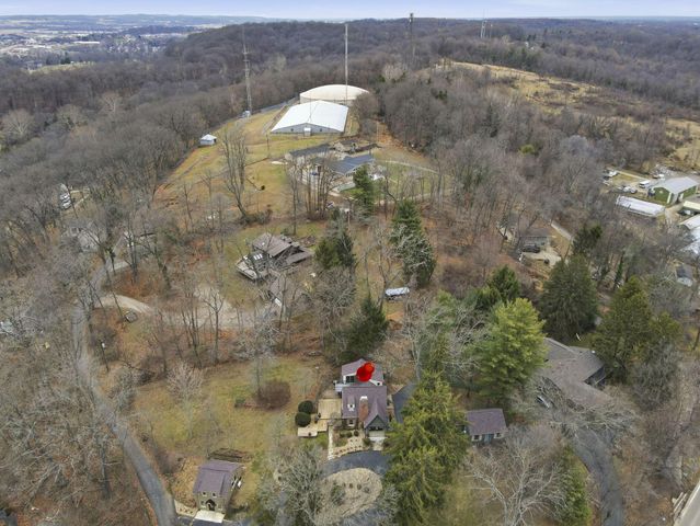 17 Red Bud Lane, Lancaster, OH 43130