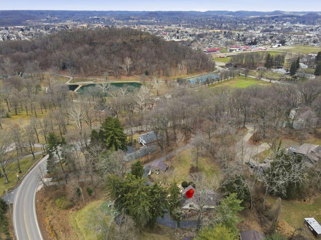 17 Red Bud Lane, Lancaster, OH 43130