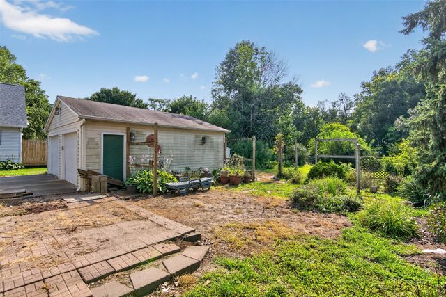 4860 NW 53rd Court, Des Moines, IA 50310