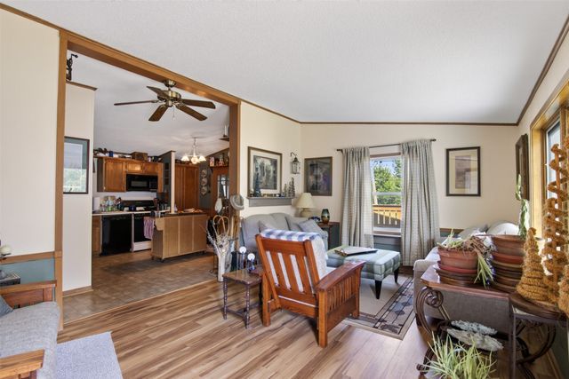 4860 NW 53rd Court, Des Moines, IA 50310