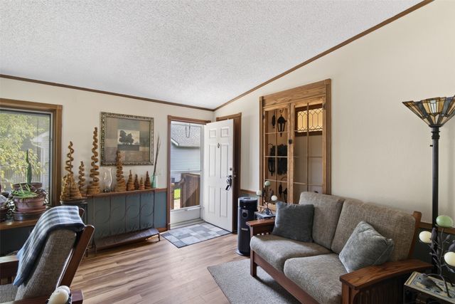 4860 NW 53rd Court, Des Moines, IA 50310