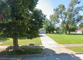 989 Kings Highway, Lincoln Park, MI 48146