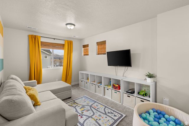 2052 W LYDIA LN, Syracuse, UT 84075