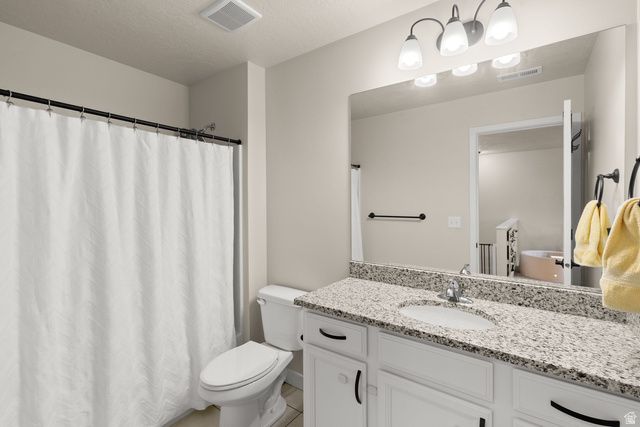 2052 W LYDIA LN, Syracuse, UT 84075