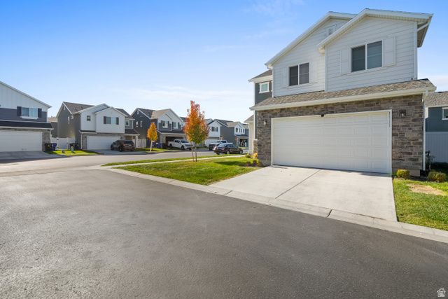 2052 W LYDIA LN, Syracuse, UT 84075