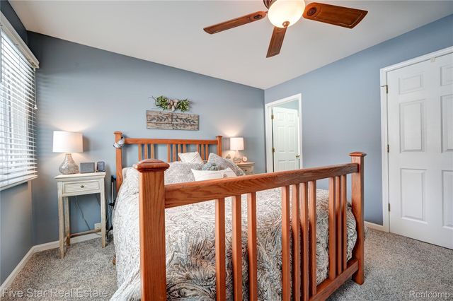 4950 Whitlow Court, Commerce Charter Township, MI 48382