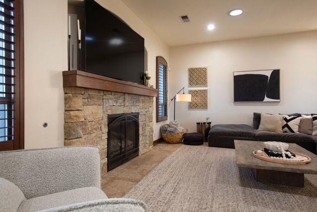 11508 Beringer Avenue NE, Albuquerque, NM 87122