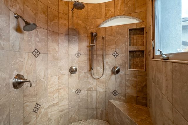 11508 Beringer Avenue NE, Albuquerque, NM 87122