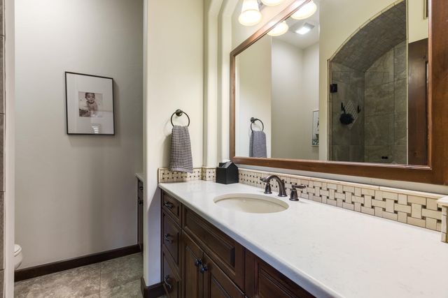 11508 Beringer Avenue NE, Albuquerque, NM 87122