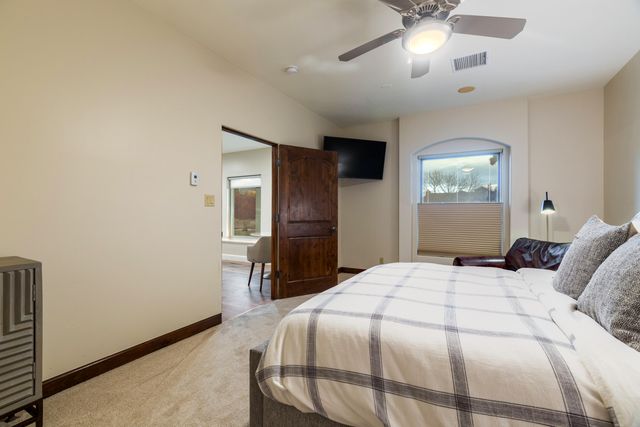 11508 Beringer Avenue NE, Albuquerque, NM 87122