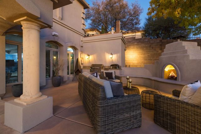 11508 Beringer Avenue NE, Albuquerque, NM 87122