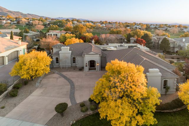 11508 Beringer Avenue NE, Albuquerque, NM 87122