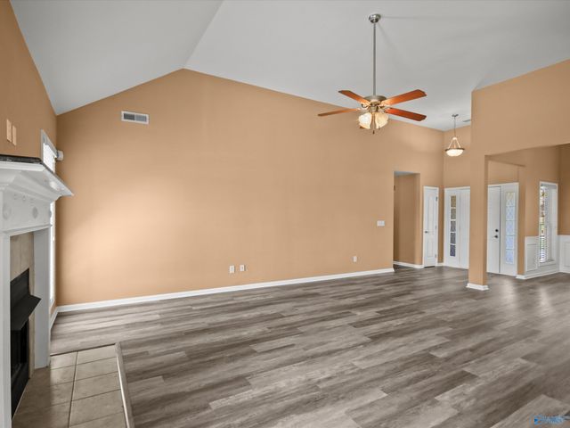 14524 Eva Circle, Athens, AL 35613