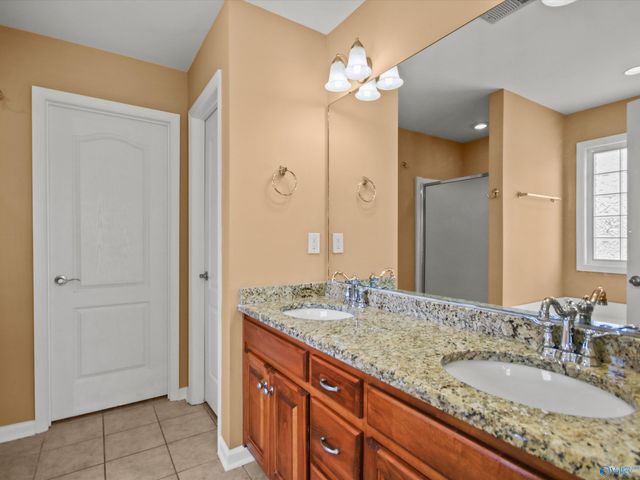 14524 Eva Circle, Athens, AL 35613