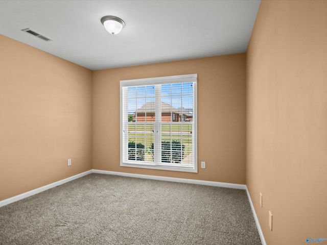 14524 Eva Circle, Athens, AL 35613