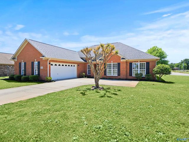 14524 Eva Circle, Athens, AL 35613