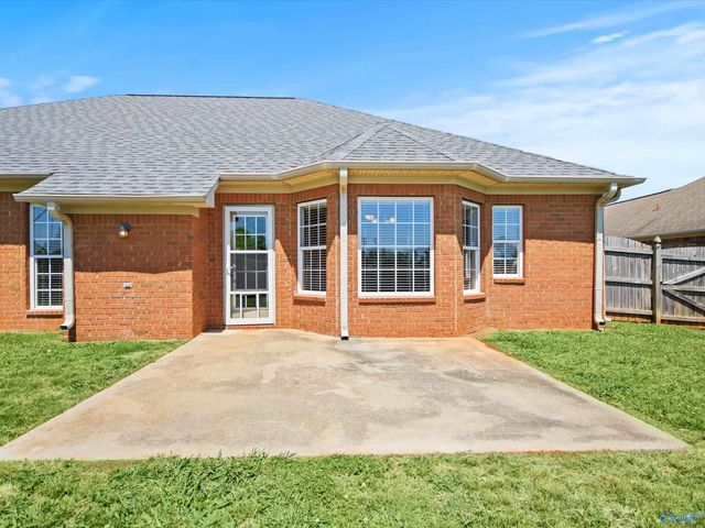 14524 Eva Circle, Athens, AL 35613
