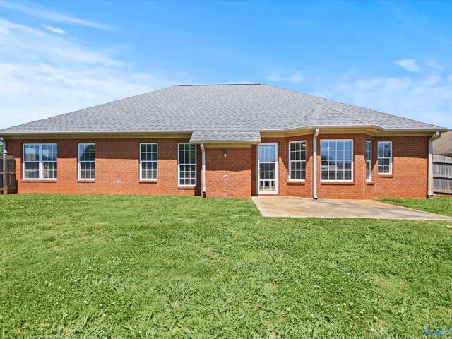 14524 Eva Circle, Athens, AL 35613