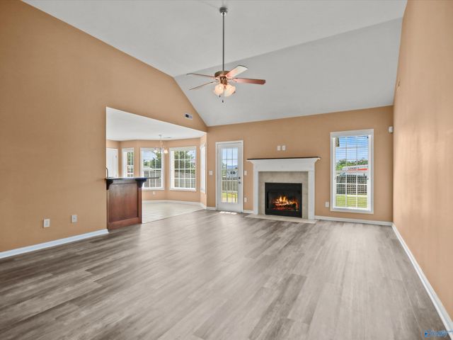 14524 Eva Circle, Athens, AL 35613