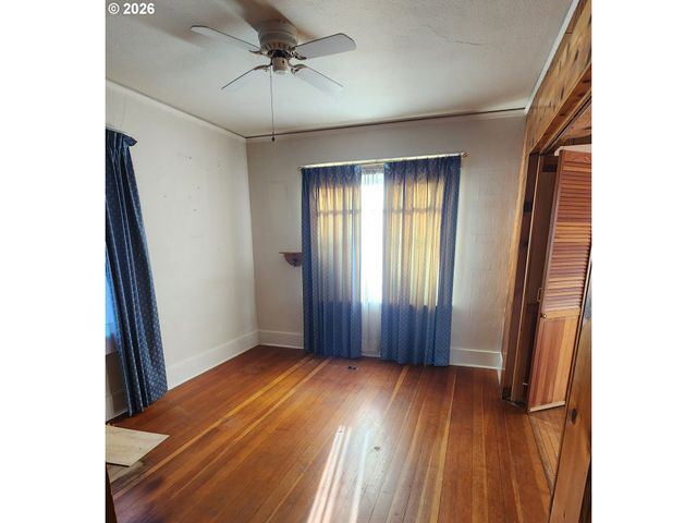 2605 Ne JARRETT St, Portland, OR 97211