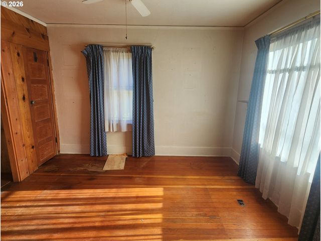 2605 Ne JARRETT St, Portland, OR 97211