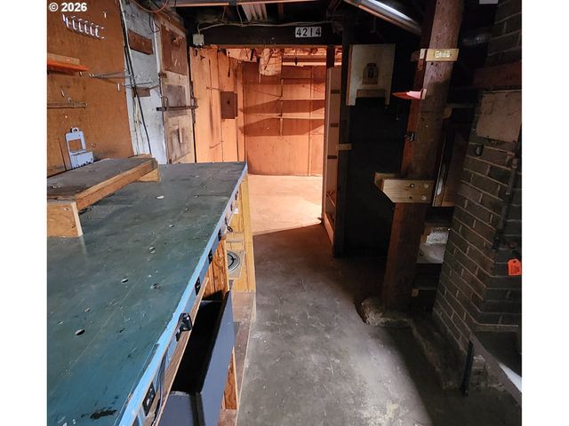 2605 Ne JARRETT St, Portland, OR 97211