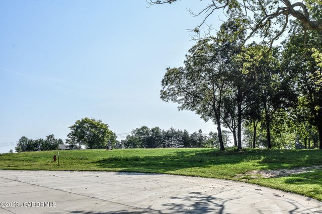 10980 EAGLE LAKE LANE, Holts Summit, MO 65043