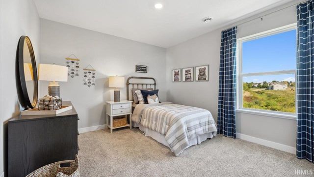 1381 Greencastle Drive, Warsaw, IN 46582