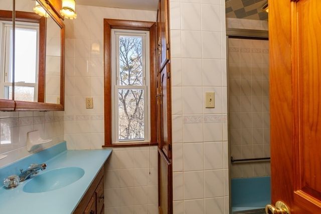 158 Oak Street, Gardner, MA 01440
