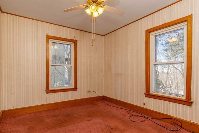 158 Oak Street, Gardner, MA 01440