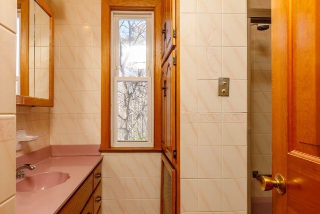 158 Oak Street, Gardner, MA 01440
